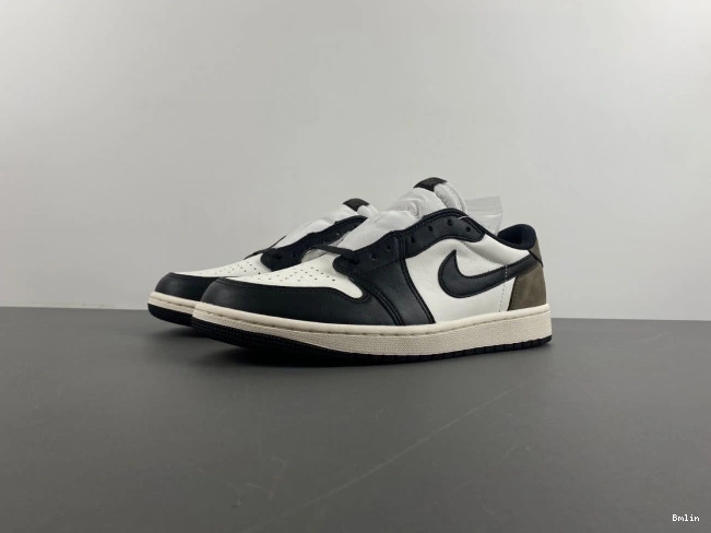 Boostmaster lin Jordan Mocha 1 Low CZ0790-102 Air OG 0730